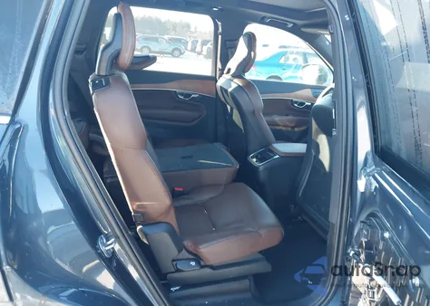 2023 Volvo Xc90 B6 Plus 7-Seater from USA, damaged, VIN YV4062PN5P1961416